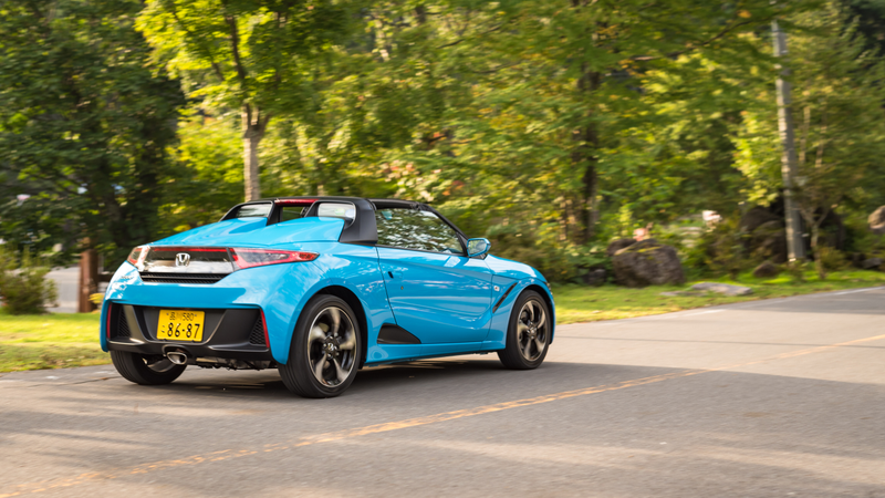 Illustration for article titled The Honda S660 Is The Most Fun You Can Have At 25 MPH